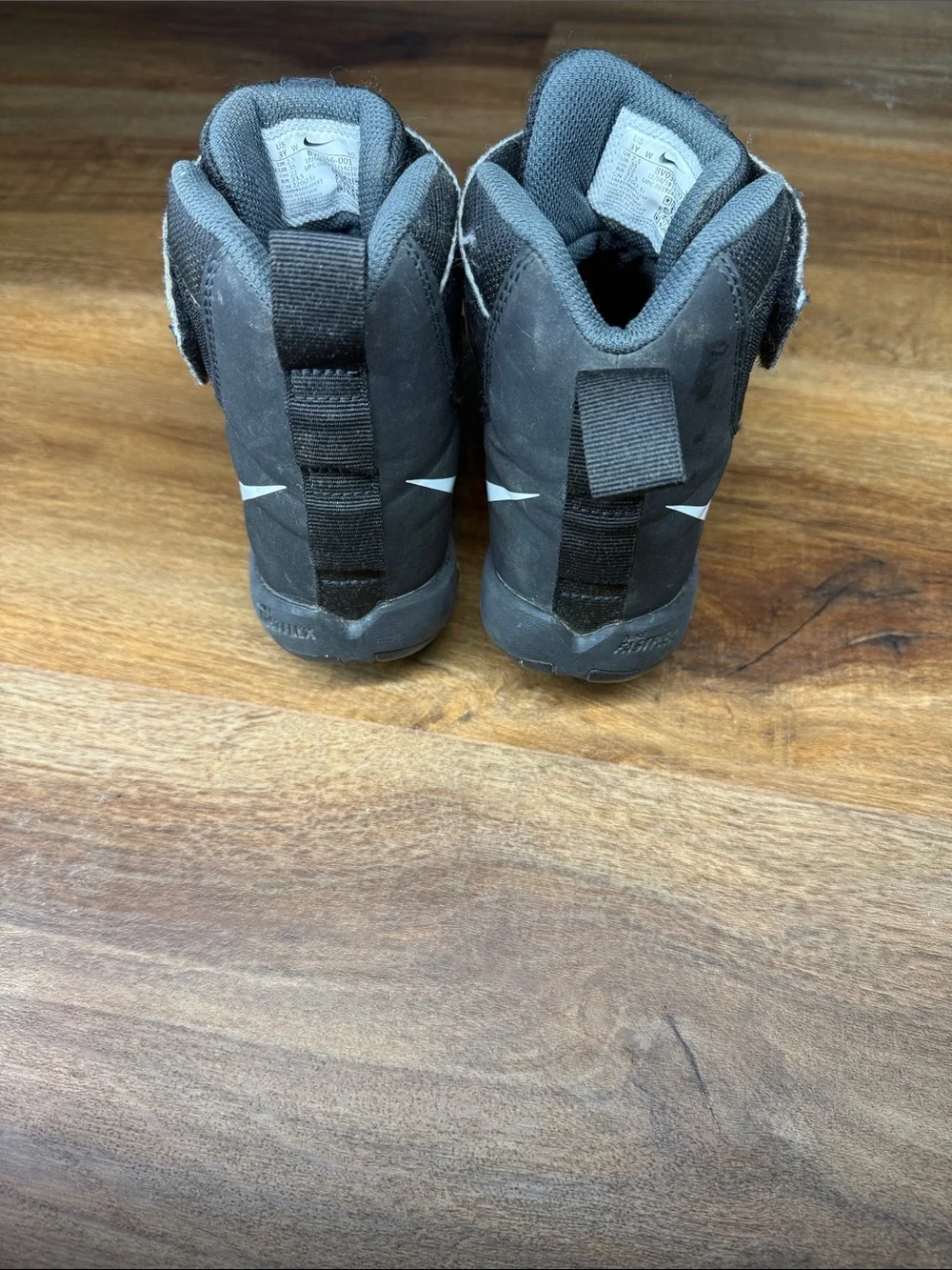Nike Force Kids Black High-Top football/ sports cleats